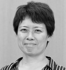 氏家由利香